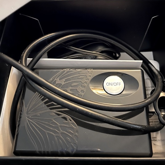 Luminess Airbrush Cosmetics ( Starter Kit ) - Picture 9 of 13